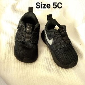 Nike Shoes - Nike kids Shoes Nike Shoes - Nike kids Shoes
